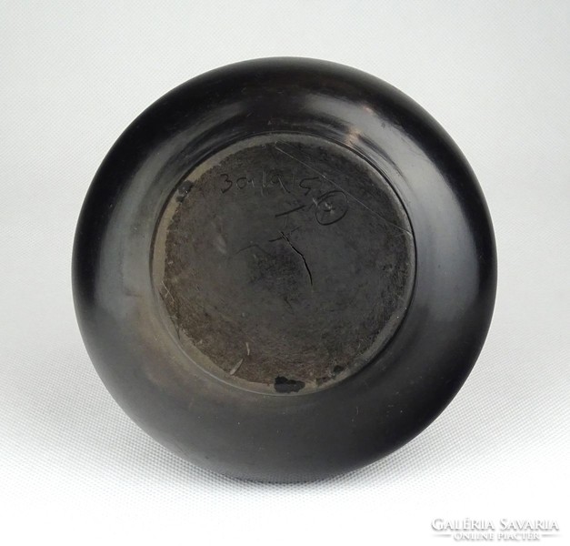 1D482 Régi feketecserép váza 12 cm