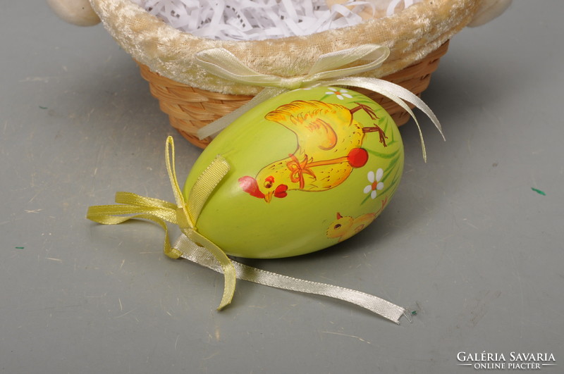 Husvéti asztalközép, dekoráció, nyuszis kosárka, felakasztható tojás és kisnyuszival.