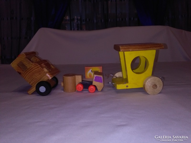 Retro fa játékok, járművek