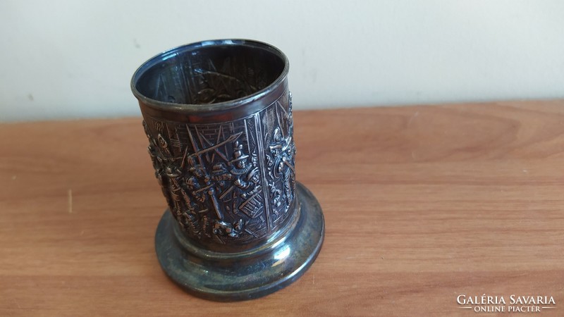 (K) beautiful silver-plated relief cup with a battle scene(?)