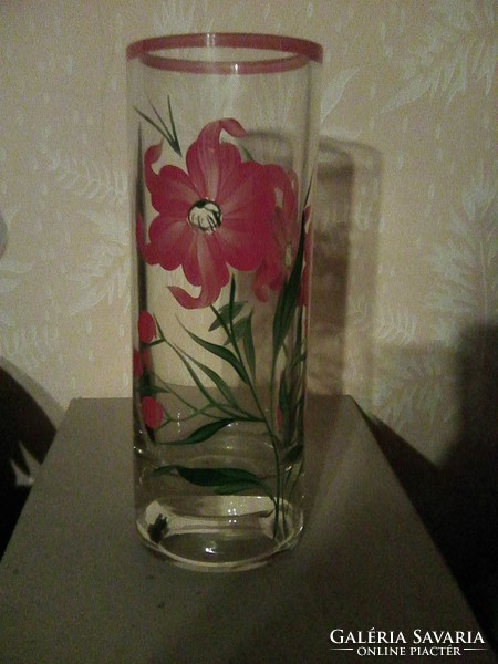 Hand-painted thick-walled glass vase with flawless painting. Our gift is excellent!