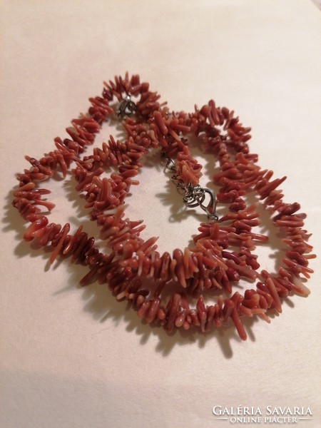 Coral necklace with bracelet (730)