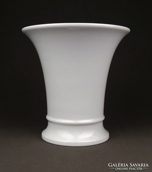 1D602 Hófehér Herendi porcelán váza 14.5 cm