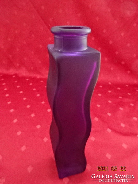 Purple, wavy glass vase, ikea product, height 21 cm. He has! Jókai.