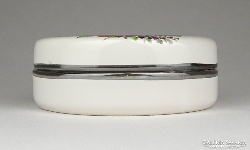 1D634 Virágdíszes fehér mázas kerámia ékszertartó bonbonier 8.5 cm