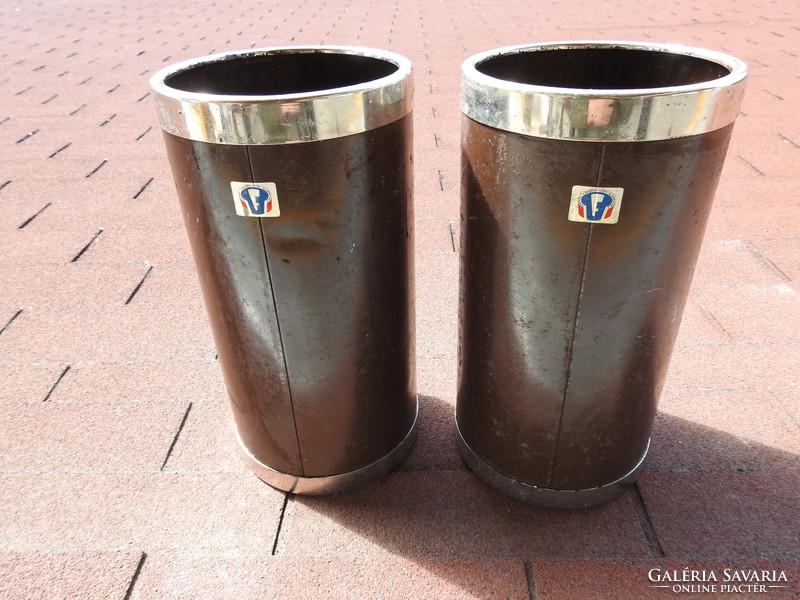 Retro cylinder-shaped metal trash can _ metal industry small cooperative Szombathely