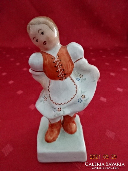 Bodrogkeresztúri ritka  porcelán figura, néptáncos kislány, magassága 10 cm. Vanneki! Jókai