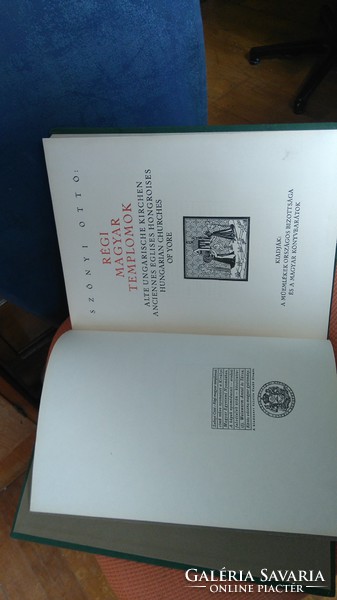 Hungarian churches in Szőnyi Ottó 1931 in four languages! Nice condition!