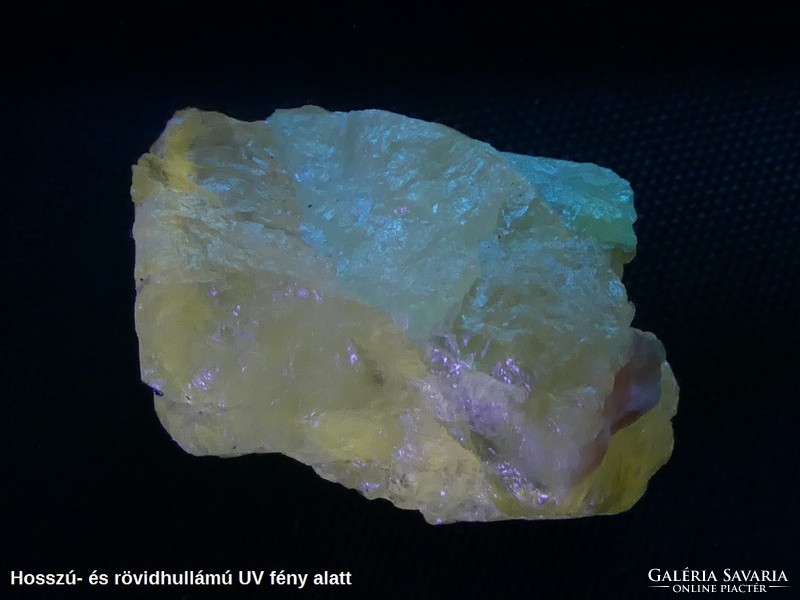 Natural, raw pencil case sample. Fluorescent mineral. 13.8 grams