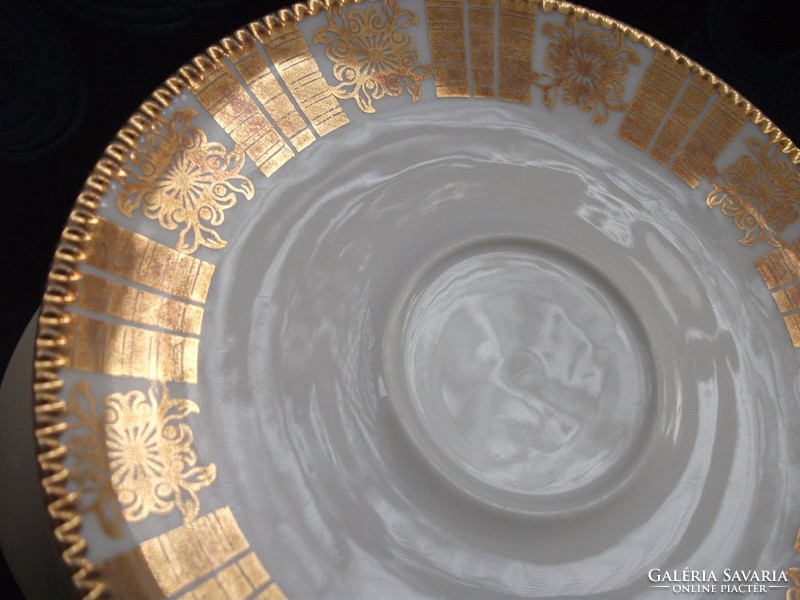 3 db aranybrokát ,dombor peremes tányér 15 cm