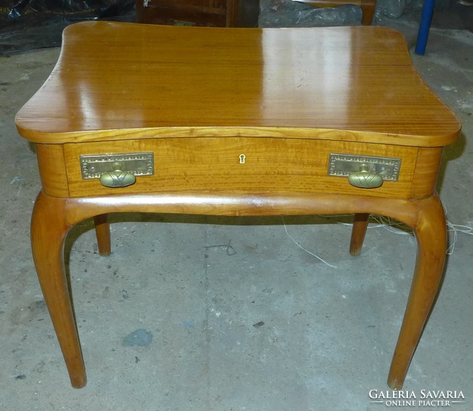 Art deco table with 1 drawer