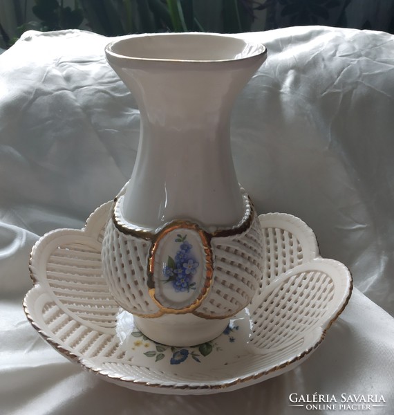 Gilded, openwork patterned porcelains amadeus