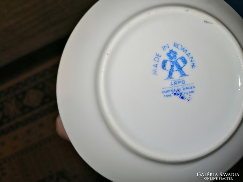 Arpo román porcelán kávéscsészék