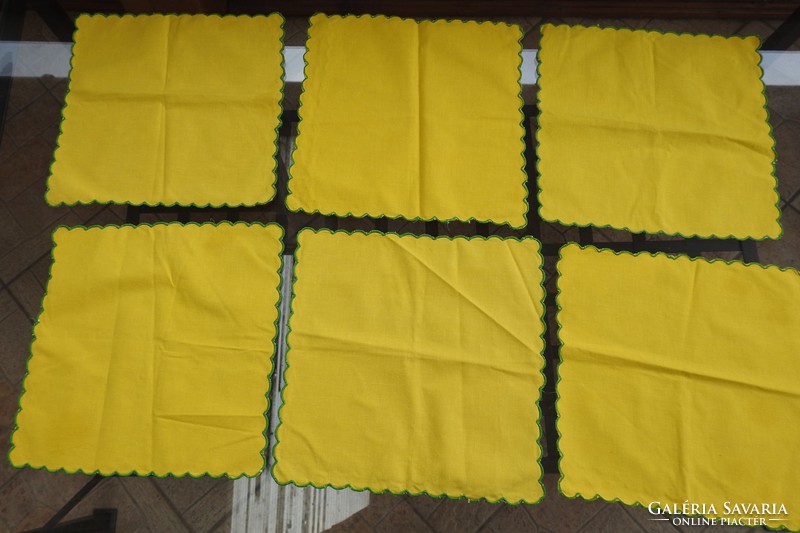 Set of 6 yellow cloth napkins