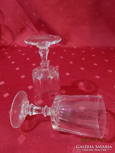 Sole cognac glass - two pieces, sold as one. Its height is 9.5 cm. He has!