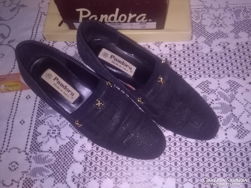 Retro olasz női cipő PANDORA - fekete, 39-es