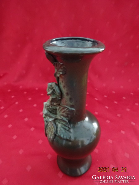 Hungarian ceramic vase with rose pattern. He has!
