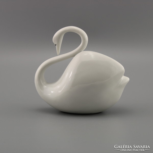 Swan porcelain figurine, vintage swan figurine.