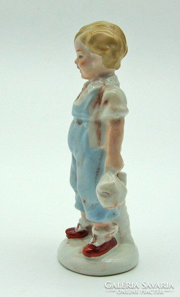 B496 Wagner & Apel porcelán figura