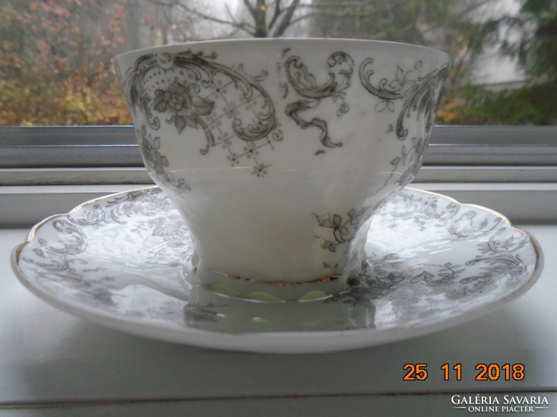 19.Sz imperial, hand-numbered embossed baroque tea cup with coaster
