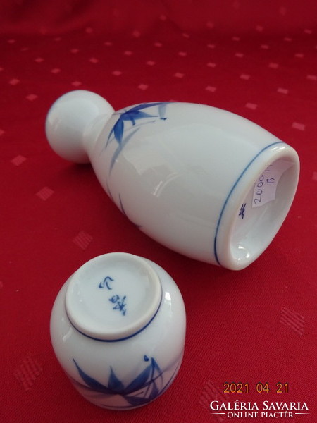 Japán porcelán pálinka kiöntő és egy kupica. Vanneki!