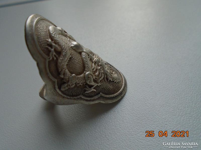 Spectacular dragon Chinese opera silver memorial ring Qing dynasty repoussé