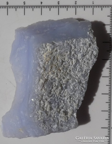 Természetes kék Kalcedon ásvány. Nagy méretű gyűjteményi mintadarab. 88 gramm