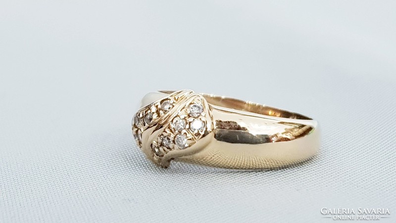 Nagyon szép, mutatós 14 K arany gyűrű 3,73 g