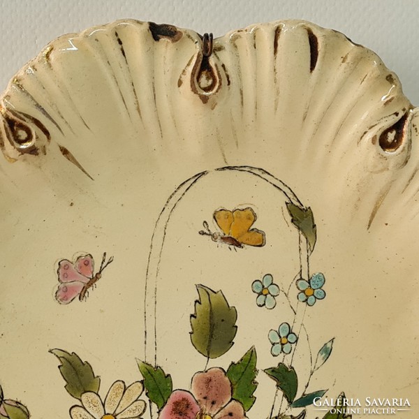 Cseh "Josef Steindl Znaim" jelzett, virágkosár mintás keménycserép tányér 2 db (1694)