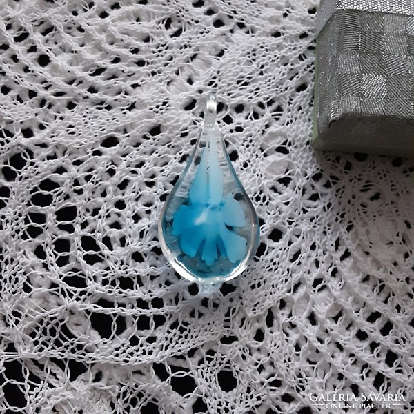 Olasz, muránói - Murano - üveg kék virág medál, pompás látvány, antiallergén volta miatt praktikus