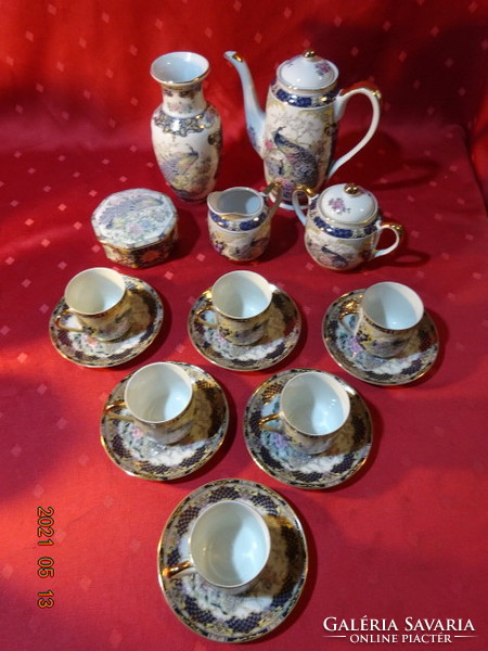 Japanese porcelain, six-person coffee set + vase + bonbonier. He has!