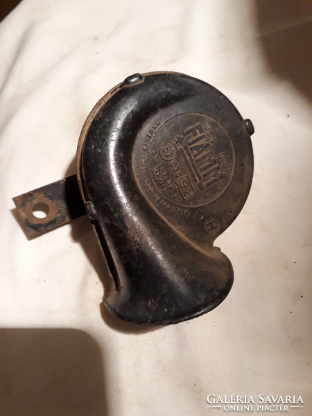 Horn for a vintage Italian car