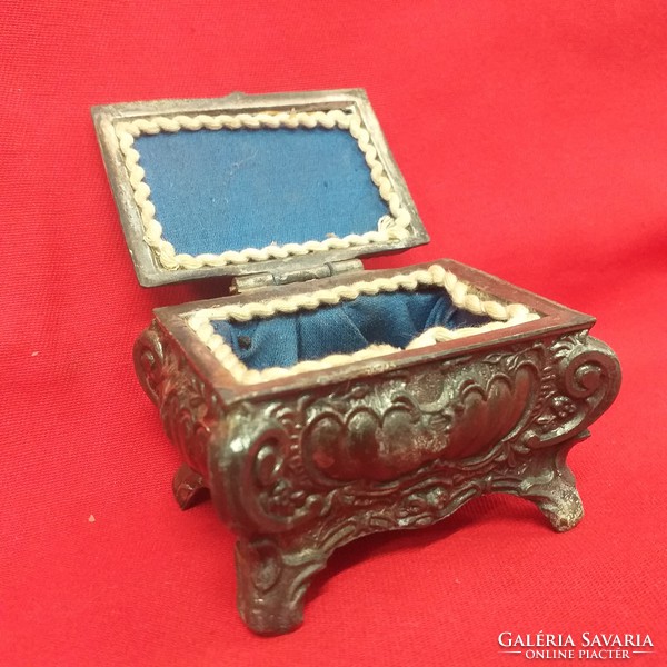 Old pewter jewelry box, box.