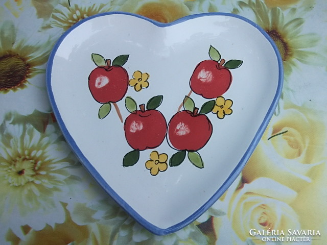Ceramic offering - hódmezővásárhely? Heart shape, flawless beauty