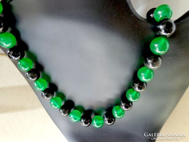 Jade and onyx premium mineral necklace with 925 silver clasp