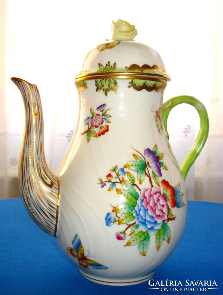 Herend, Victorian patterned pouring coffee pot