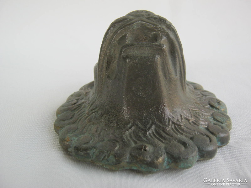 Bronze ornament lion head