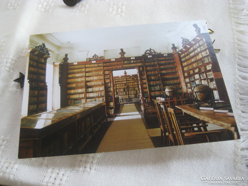 Pécs church climate library