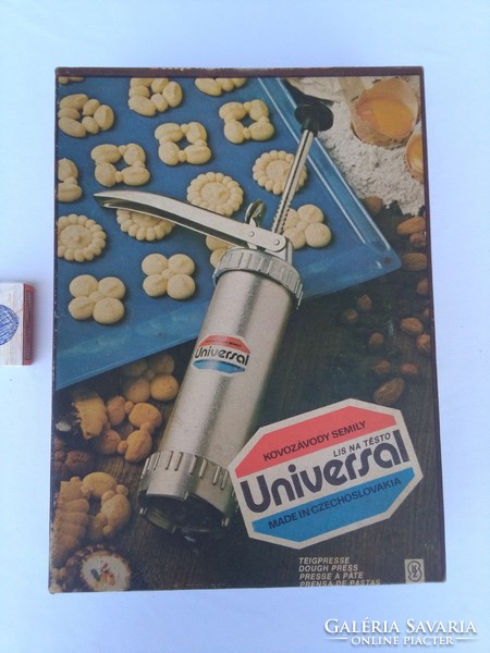 UNIVERSAL tésztakészítő gép dobozában, papírjaival - 1988 - újszerű