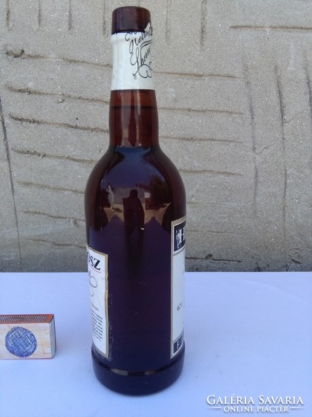 HELIOSZ - sherry jellegű borkülönlegesség - 0,7 l - retro ital