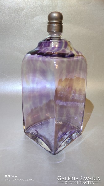 Now I'm selling it at a reasonable price! 20 Cm antique old glass buttelia flask perfume tin cap purple marble color