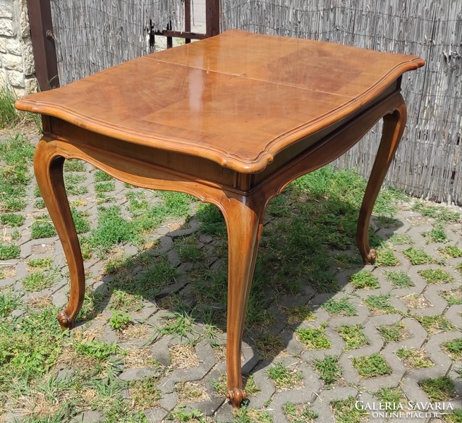 Beautiful solid wood, veneered top, neo-baroque, Viennese rococo folding dining room, salon table