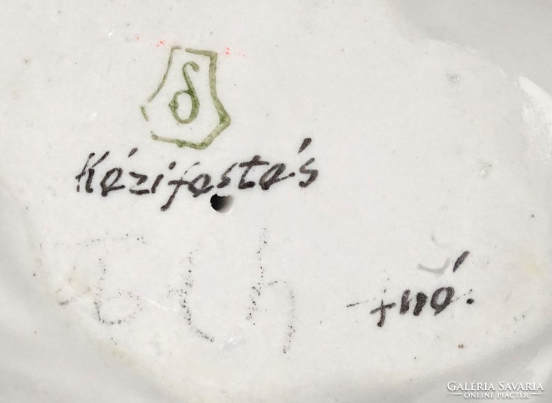 1F076 Babázó kislány Drasche porcelán figura 8.5 cm