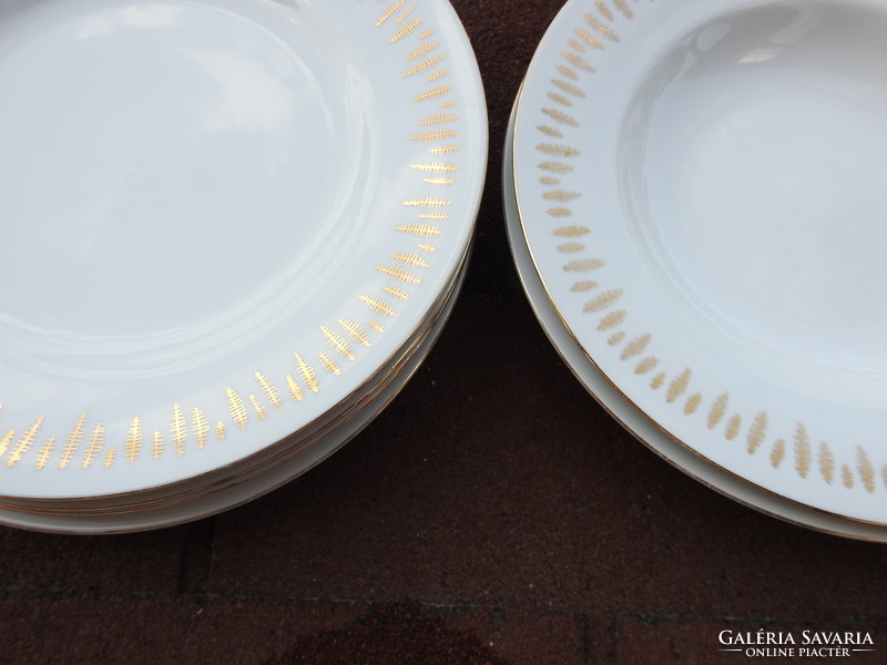 Vintage csehszlovák aranyfestéses tányér készlet