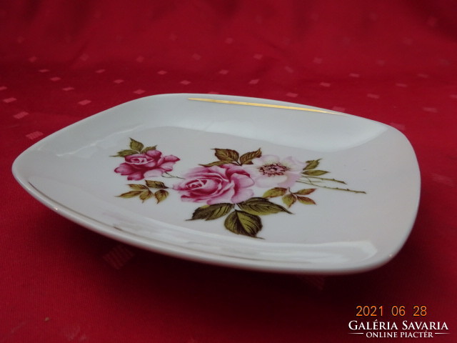 Hollóházi porcelán, rózsa mintás asztalközép. Mérete: 14,5 x 12,5 cm. Jelölése 910. Vanneki!