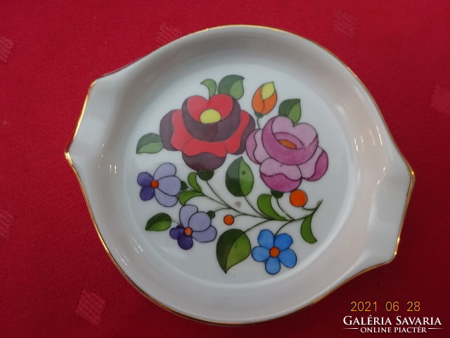 Kalocsa porcelain ashtray with hand-painted Kalocsa pattern. He has! Jókai. He has!