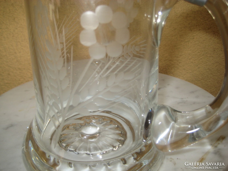 Sörös  krigli ón  szerelék  , csiszolt üveg   18 cm