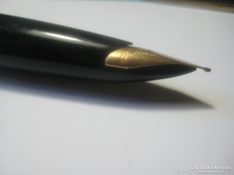 PARKER  , angol  , originál  tollkészlet , új állapot, a toll  hegye arany , külsejük aranyozott