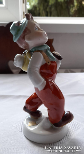 Régi Royal Dux porcelán kisfiú figura "Világgá mentem"