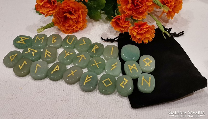25 pcs real aventurine runic stone for divination in elegant bag, topaaa